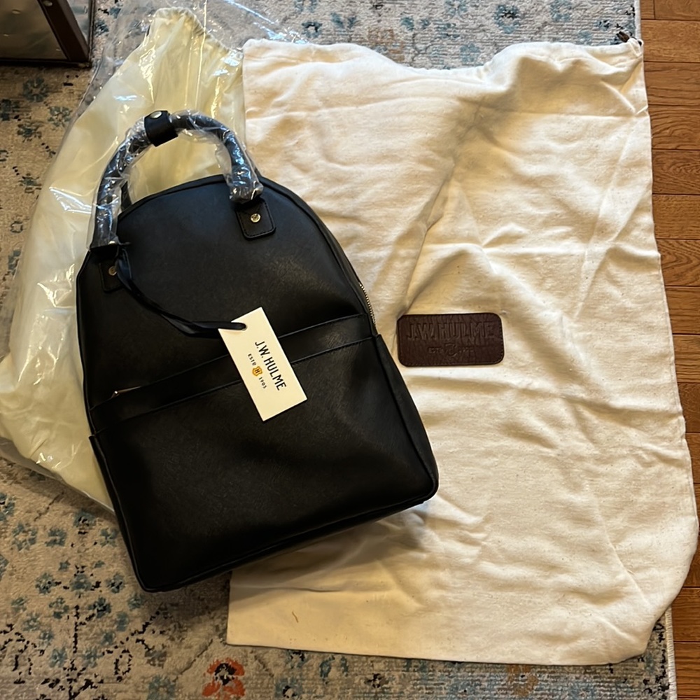 NWT JW Hulme Emma Convertible Black Leather Backpack - Picture 16 of 16